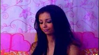 Webcam Model UrMuse Sexy Strip porn video